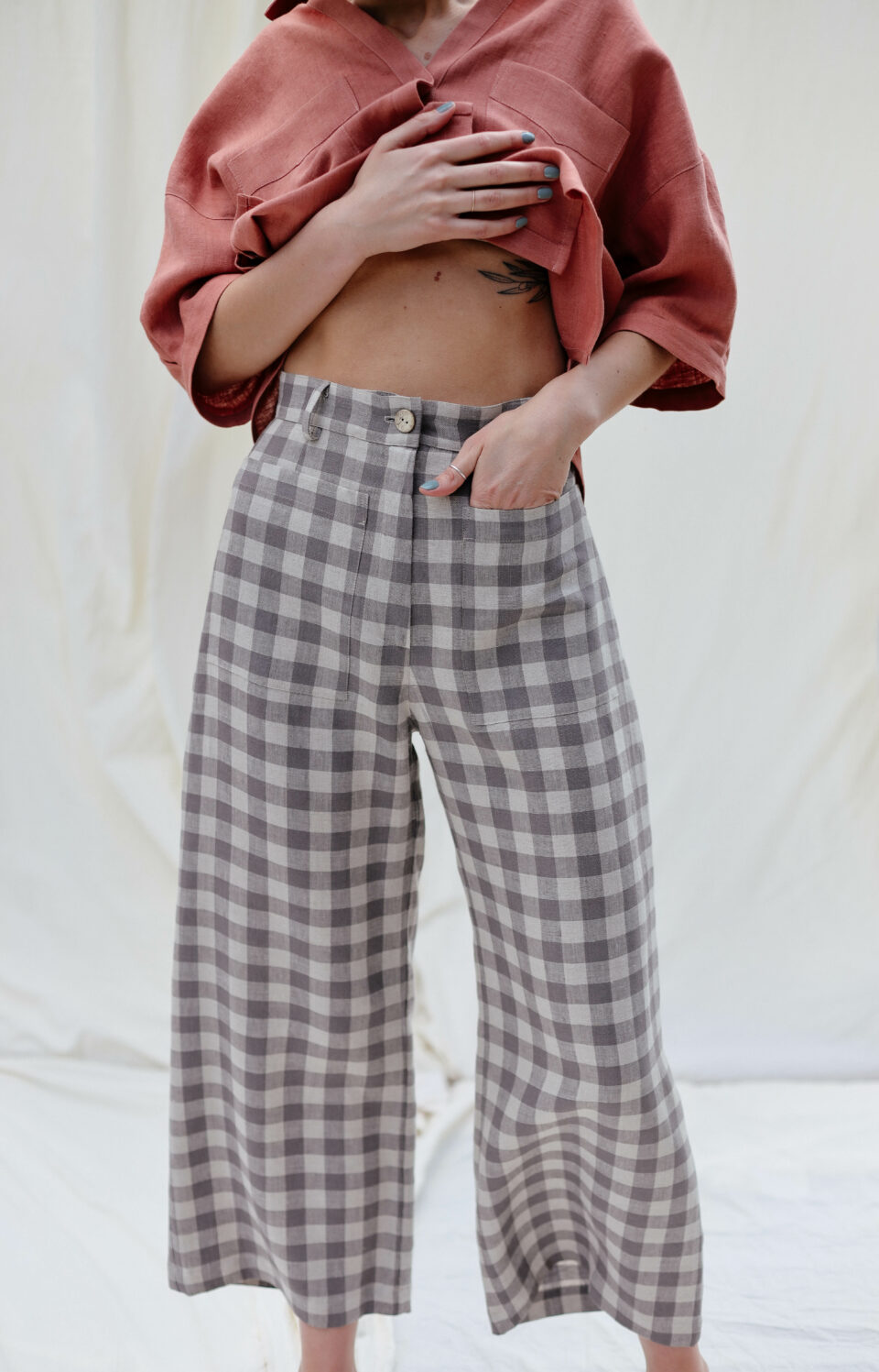 Checkered linen high waist culottes | Trousers | Sustainable clothing | OffOn clothing