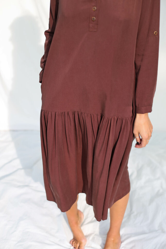 Loose V-neckline drop waist dress MYLENE - Image 3