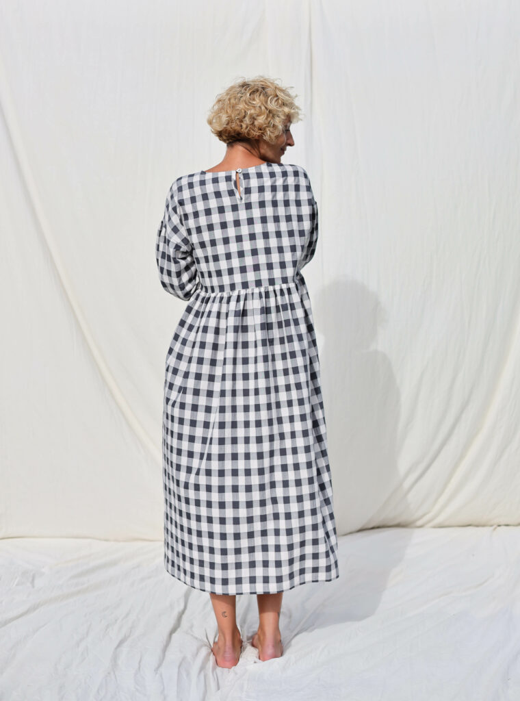 Checks print puff sleeves dress - Image 3