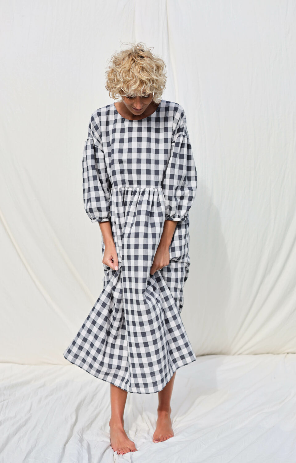 Checks print puff sleeves dress