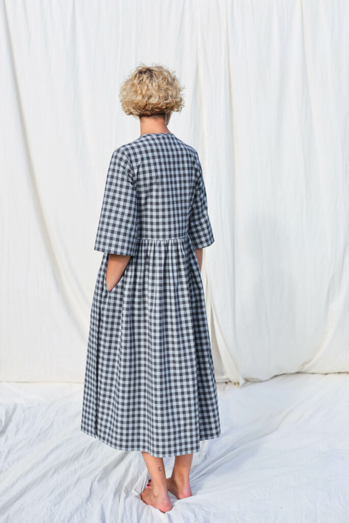 Loose checks wrap dress NANA - Image 4