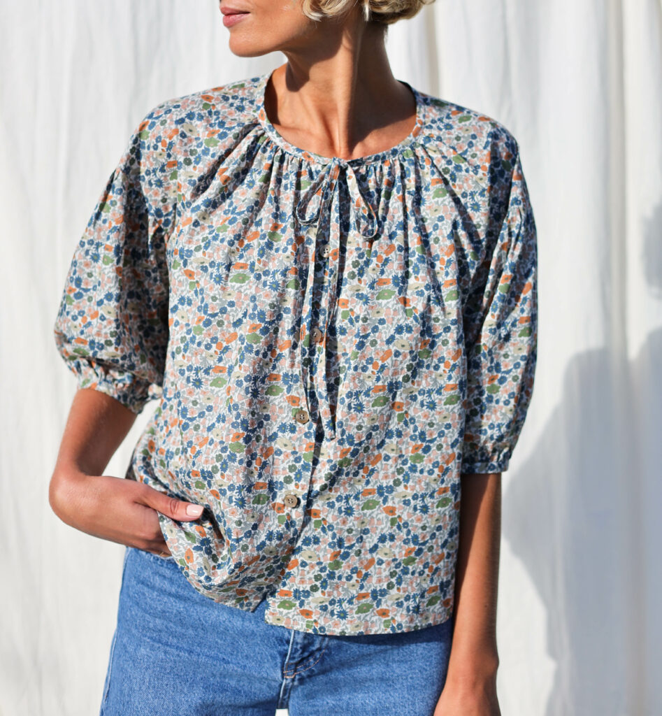 Button through floral blouse LIU - Image 1