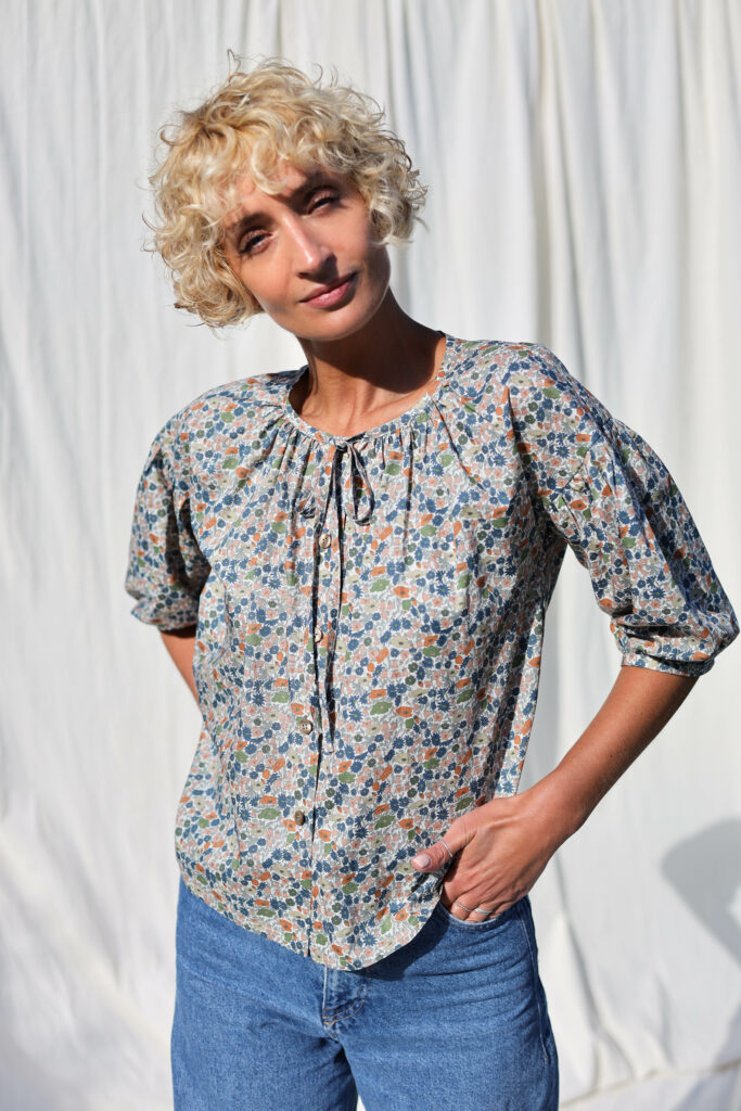 Button through floral blouse LIU - Image 3
