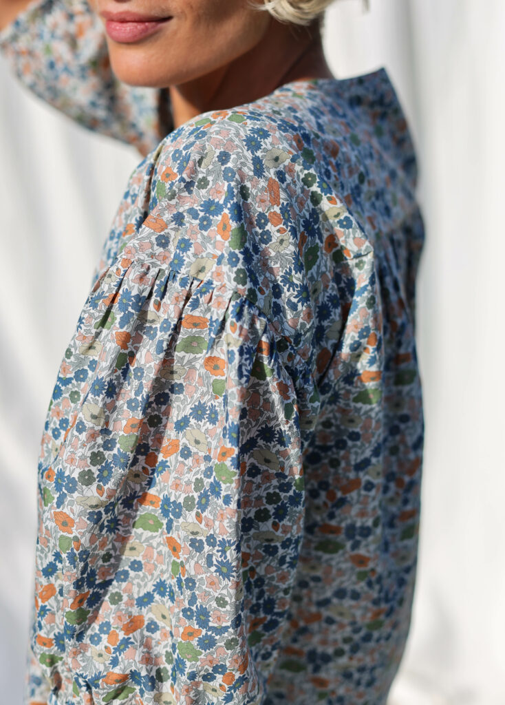 Button through floral blouse LIU - Image 4