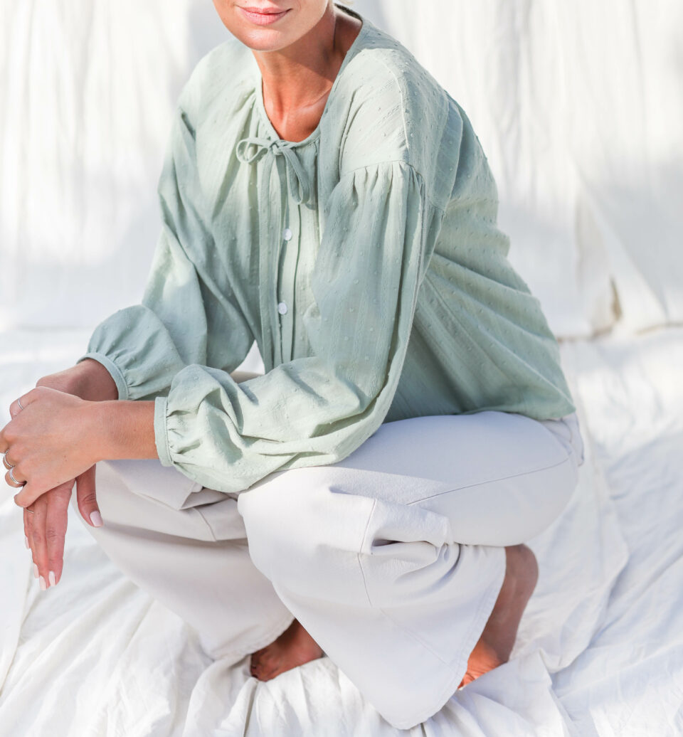 Sage green plumettis cotton blouse LIU - Image 4