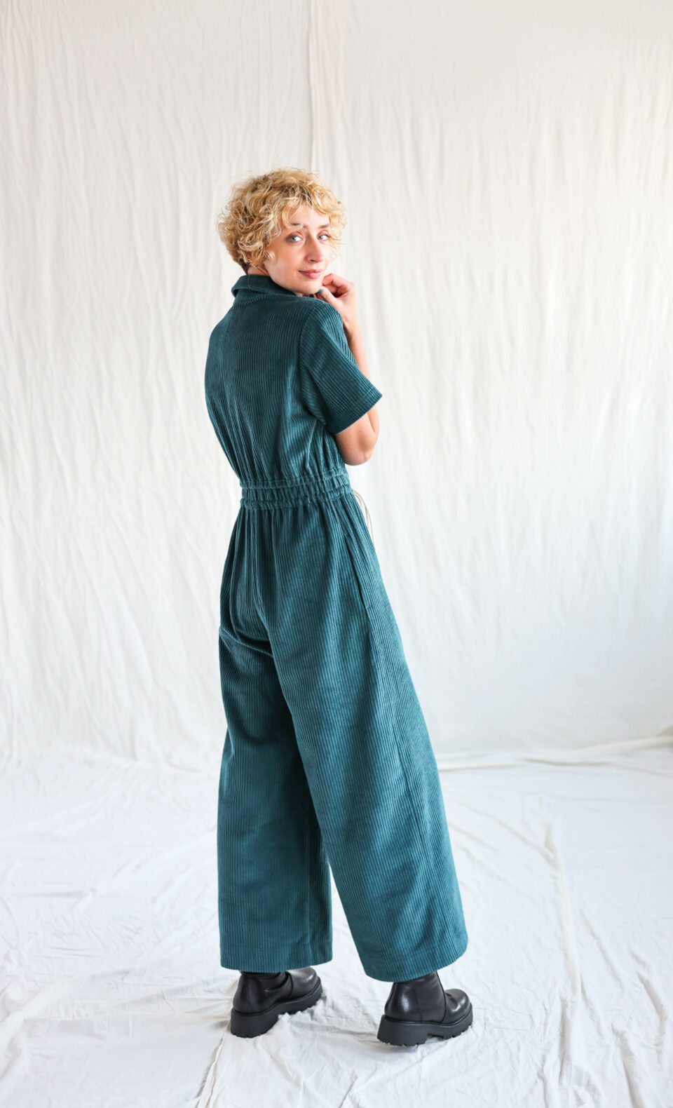 Short sleeve loose fit 6 wale cord jumpsuit LENNY - Image 6