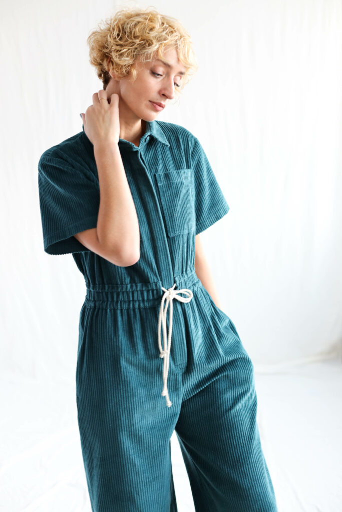 Short sleeve loose fit 6 wale cord jumpsuit LENNY - Image 5