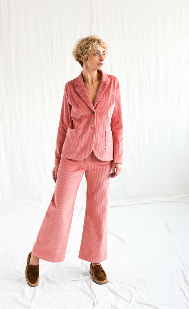Fitted elegant wide wale corduroy blazer - Image 1