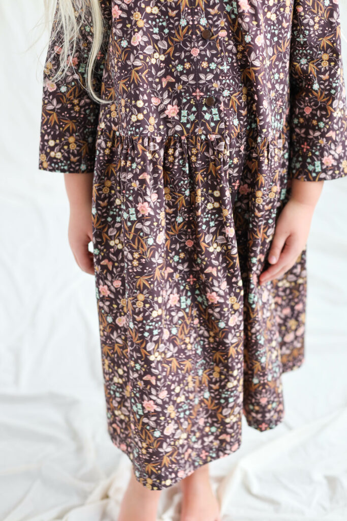 Girls piccadilly poplin dress with a beautiful ruffled collar - Image 3
