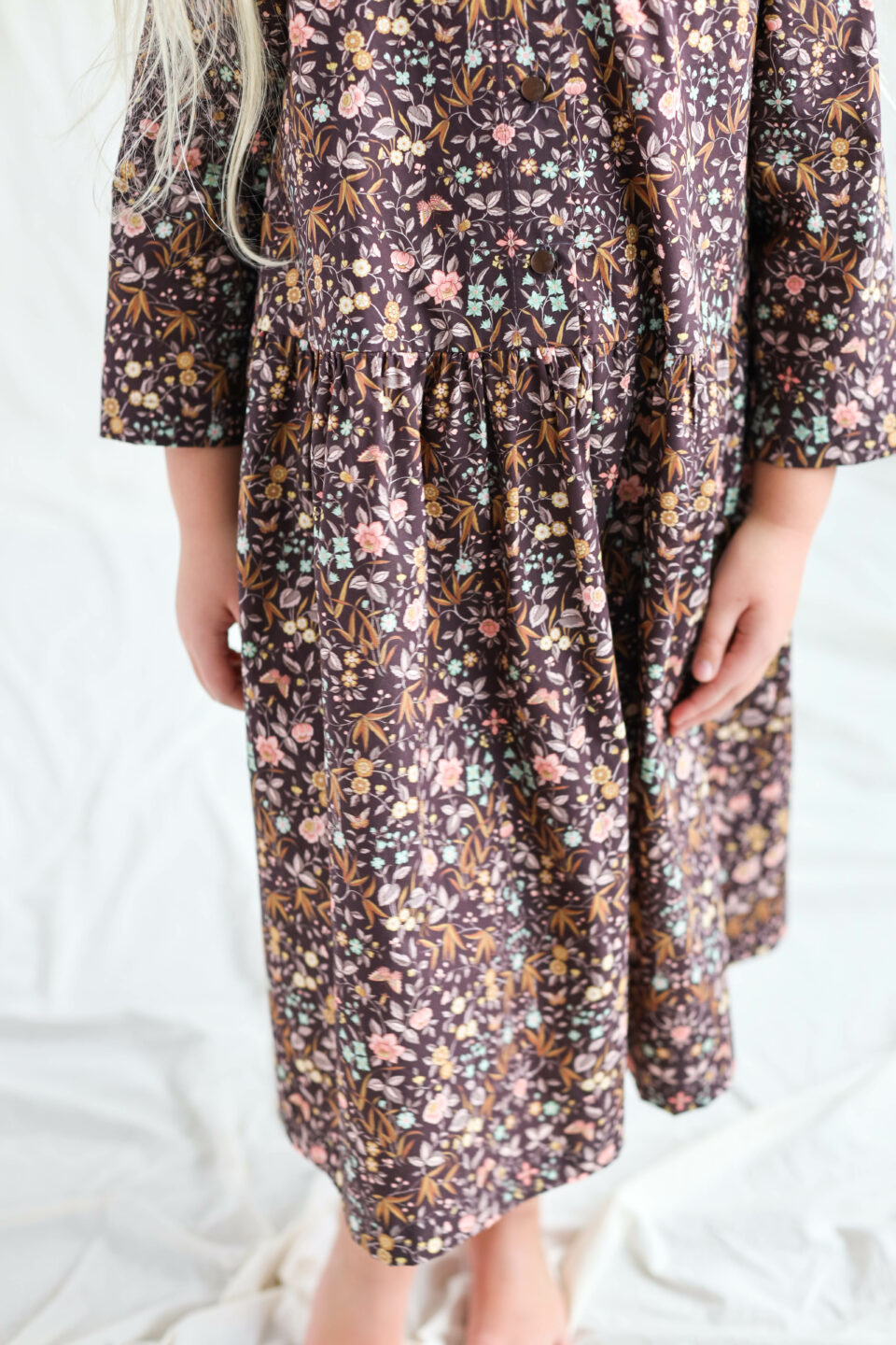 Girls piccadilly poplin dress with a beautiful ruffled collar - Image 3