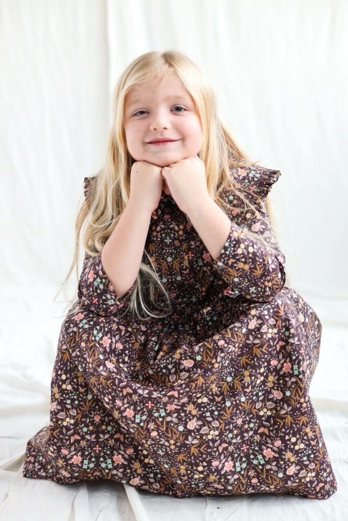 Girls piccadilly poplin dress | Sustainable clothing | OffOn clothing