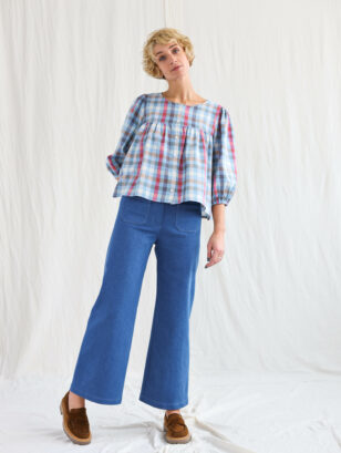 Denim vintage cut cropped culottes | Trousers | Blue | Sustainable clothing | OffOn clothing