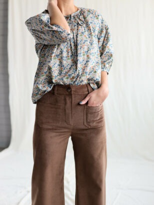 Needlecord cropped culottes | Trousers | Brown | Sustainable clothing | OffOn clothing