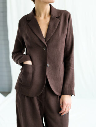 Fitted silhouette linen blazer | Blazer | Brown | Sustainable clothing | OffOn clothing