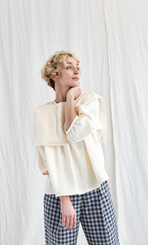 Oversized square collar linen blouse AMELIA - Image 4