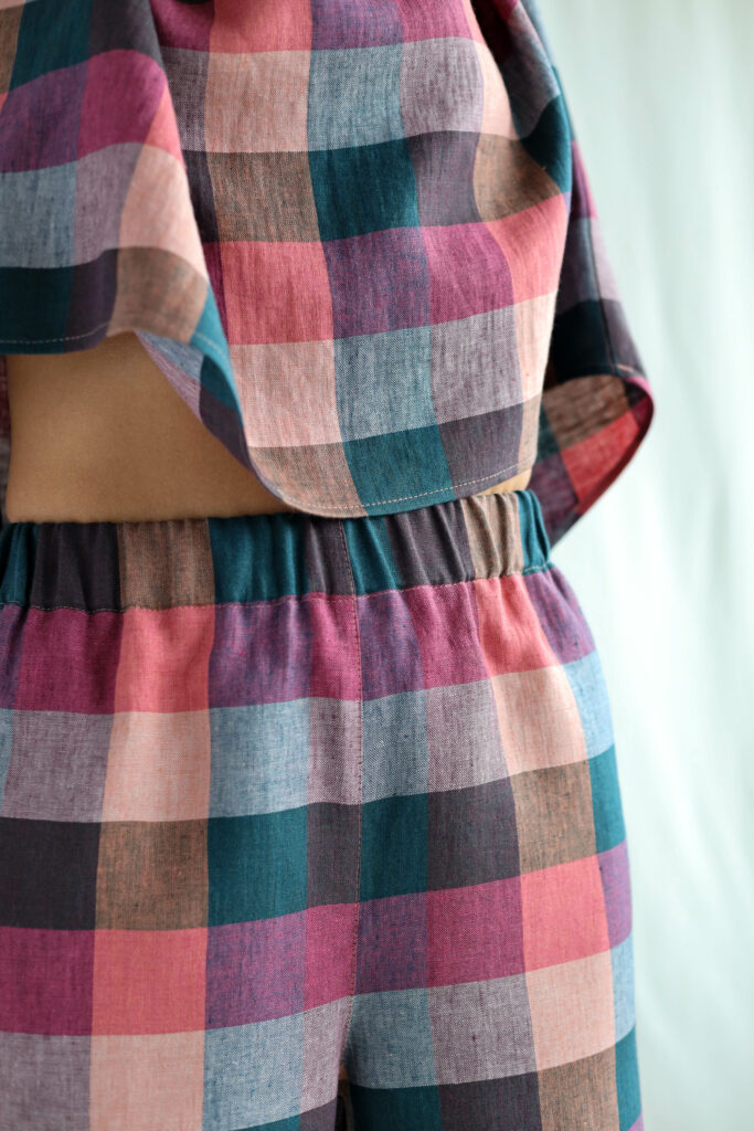 Wide leg linen culottes in checks - Image 3