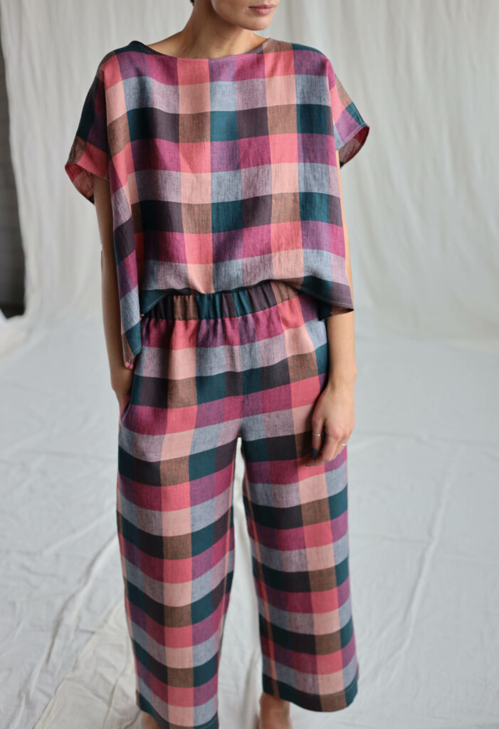 Wide leg linen culottes in checks - Image 4