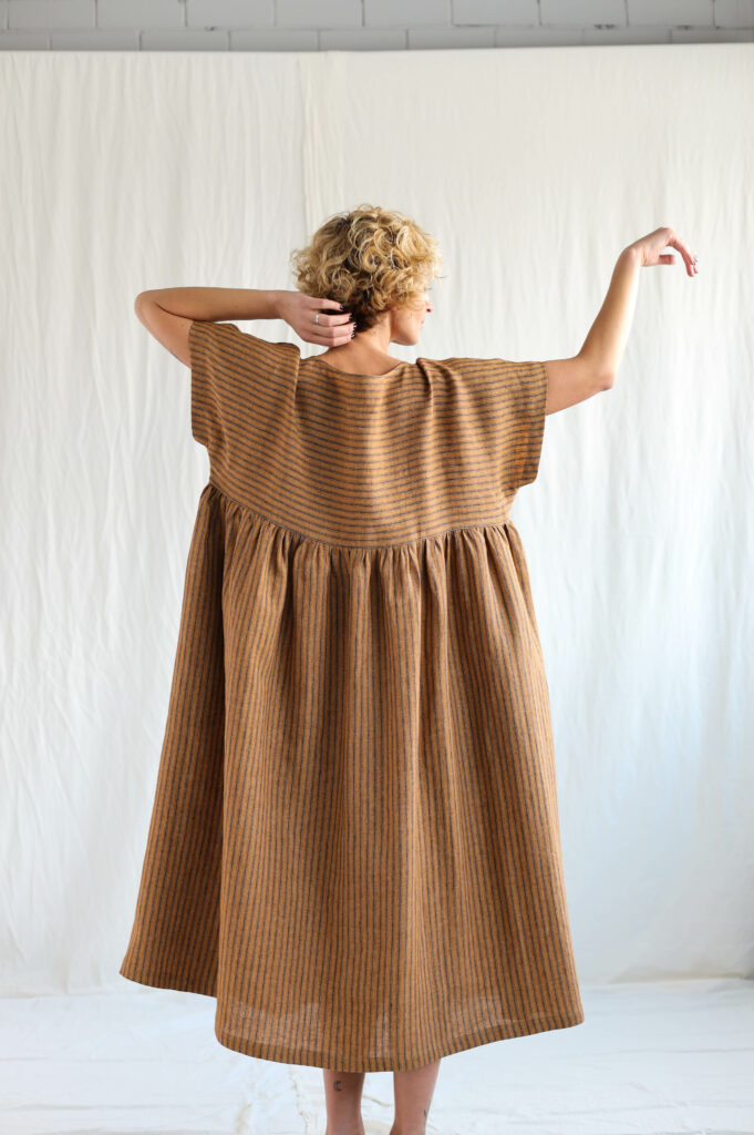 Oversize linen dress in stripes SILVINA - Image 2
