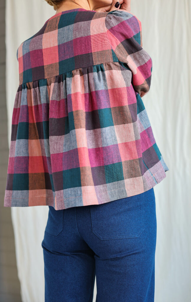 Checkered linen puff sleeve top - Image 2
