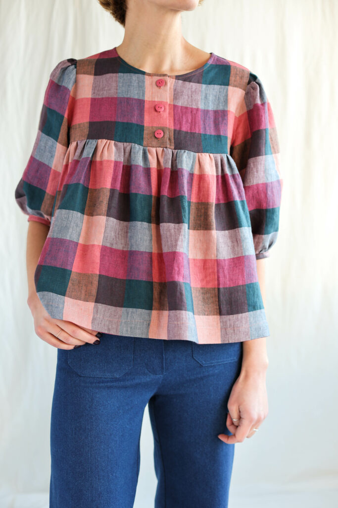 Checkered linen puff sleeve top - Image 4