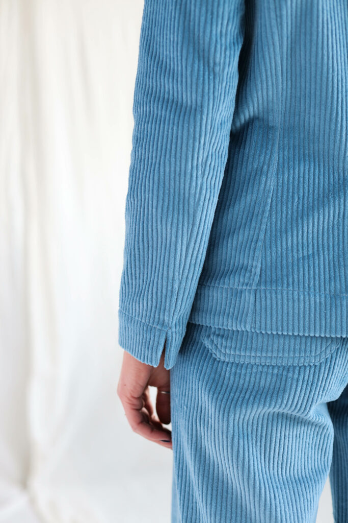 Light blue wide wale corduroy blazer - Image 4