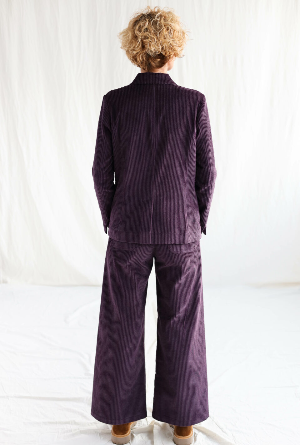 Elegant wide wale light eggplant suit - Image 3