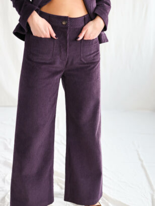 Wide wale cord vintage cut culottes | Trousers | Eggplant | Sustainable clothing | OffOn clothing