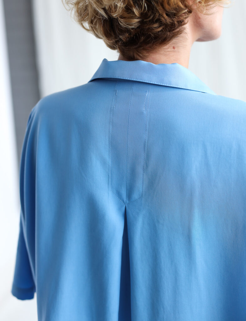 Oversize light blue tencel shirt LYKKE - Image 4