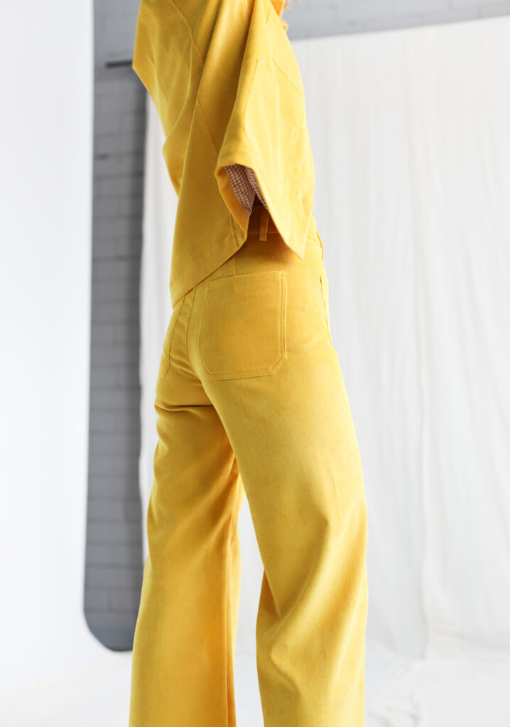 Elegant vintage cut needlecord suit - Image 4