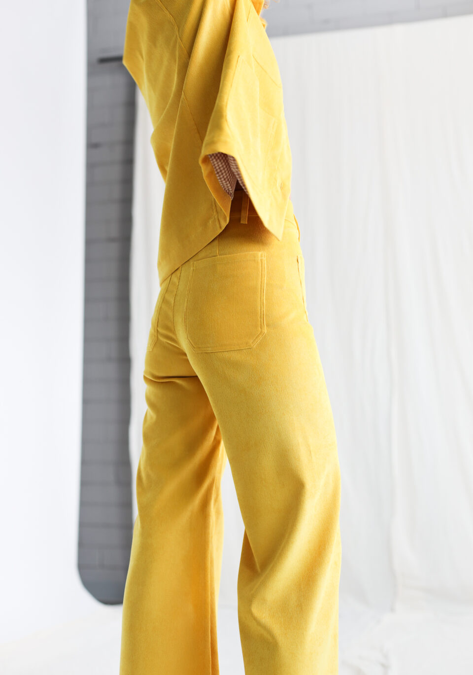Vintage cut bright yellow needlecord culottes - Image 4