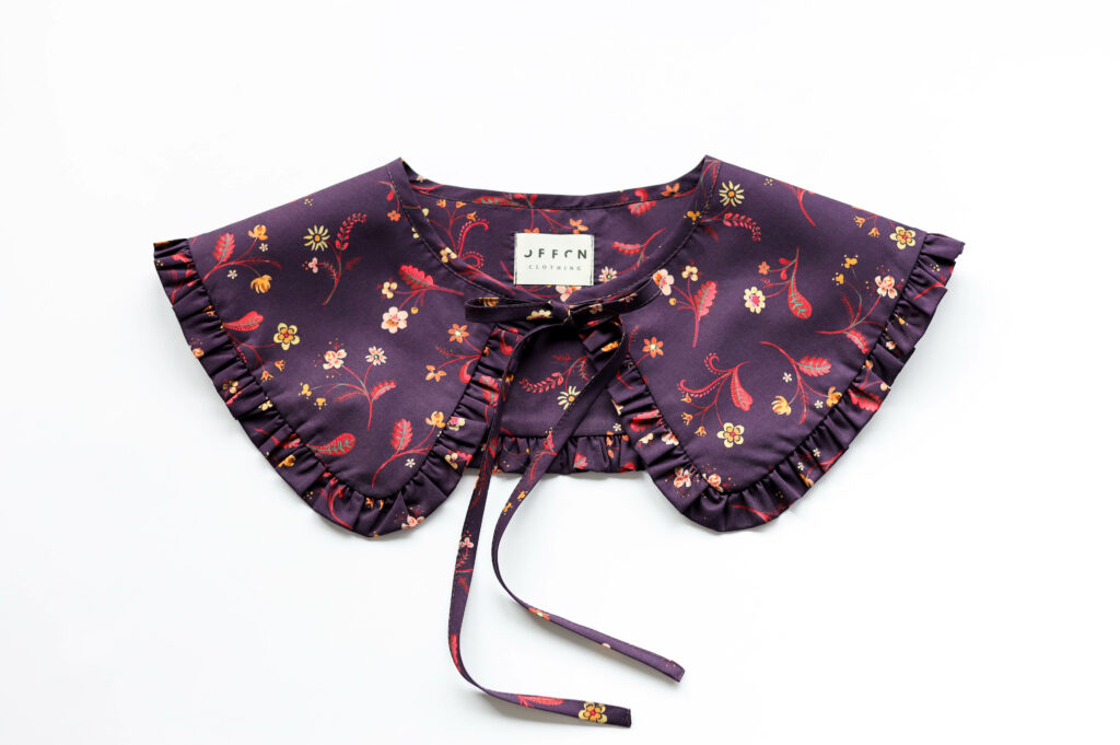 Detached collar made in a organic Tana Lawn cotton - Image 2