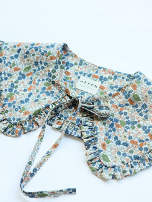 Detached collar made in a floral Tana Lawn cotton