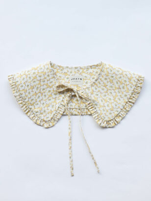 Detached collar made in a organic Tana Lawn cotton