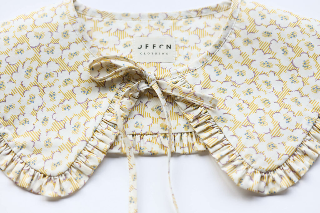 Detached collar made in a organic Tana Lawn cotton - Image 2