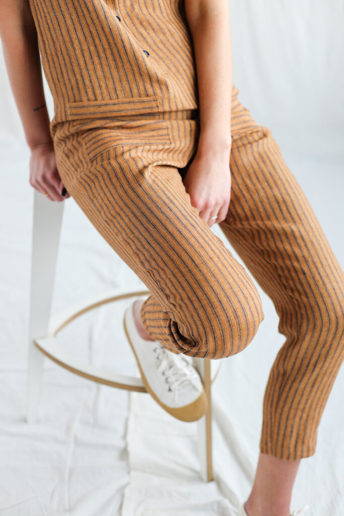 Sleeveless striped linen jumpsuit - Image 5