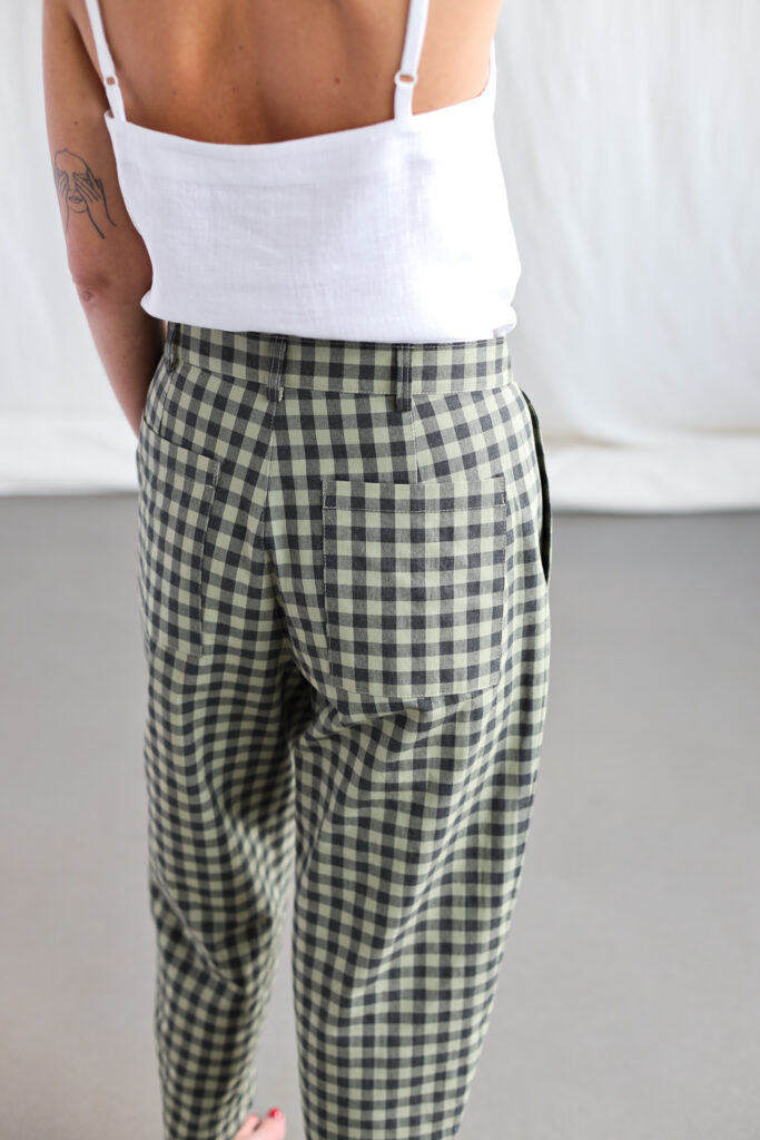 Boxy organic cotton gingham trousers - Image 3