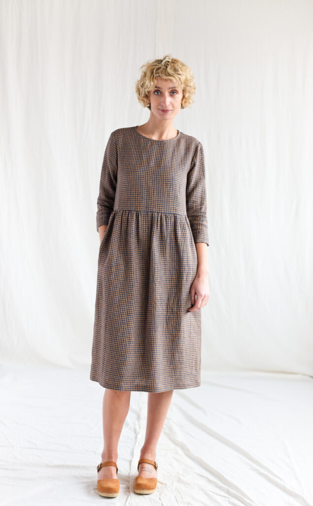 Gingham linen loose fit dress - Image 1