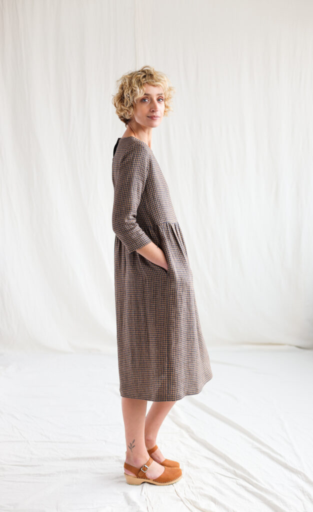 Gingham linen loose fit dress - Image 2