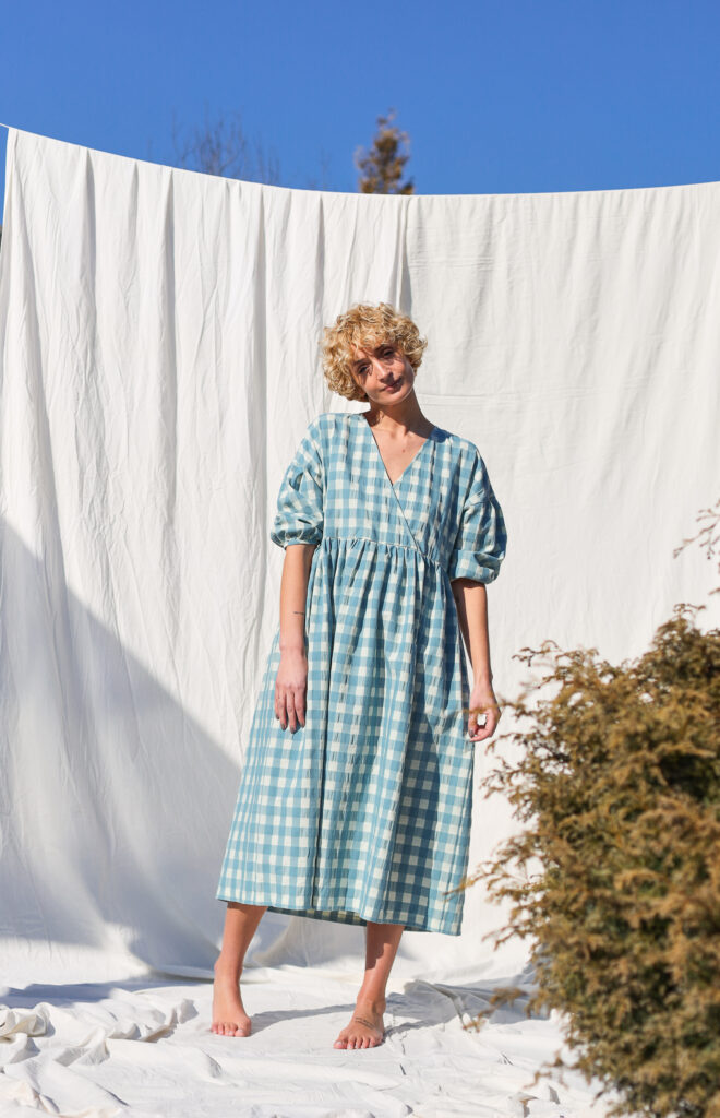 Mint seersucker checks V-neckline dress - Image 1