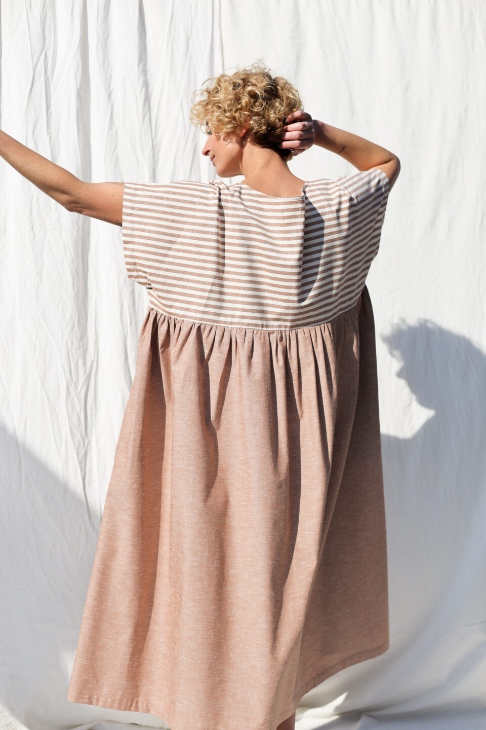 Oversized boxy fit organic cotton dress SILVINA - Image 4