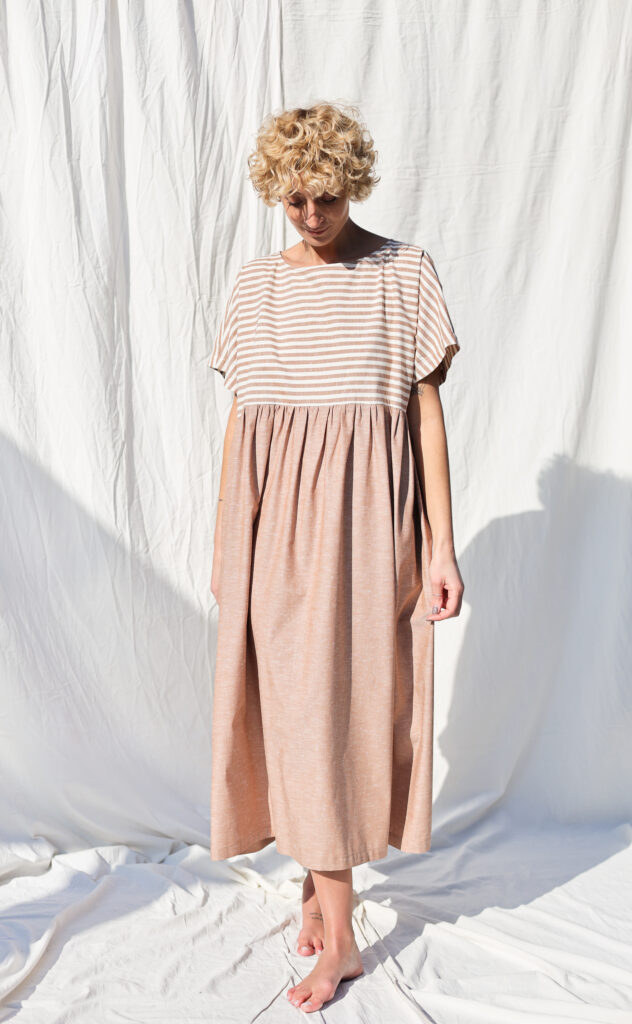 Oversized boxy fit organic cotton dress SILVINA - Image 5