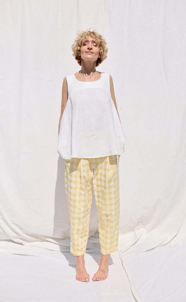 White linen low back blouse INES - Image 1