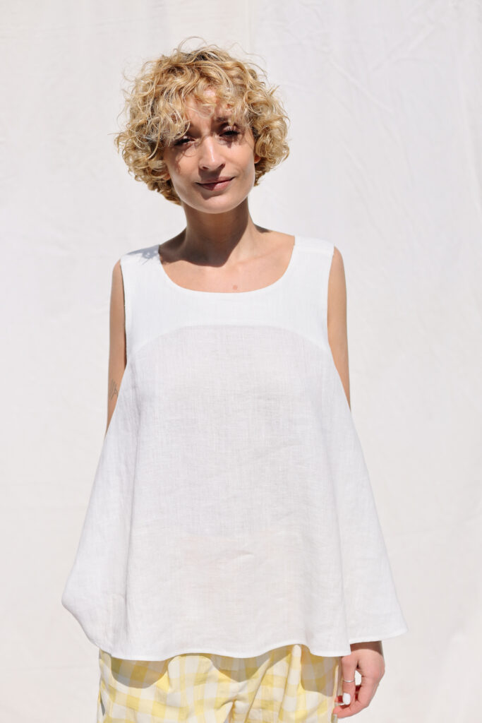 White linen low back blouse INES - Image 2
