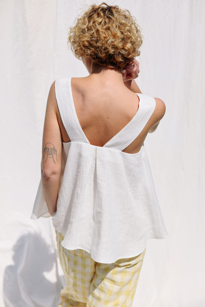 White linen low back blouse INES - Image 3