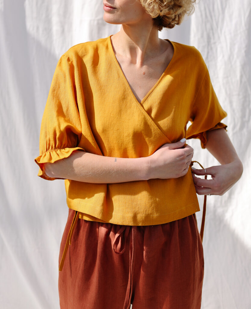 Linen cropped wrap blouse AGATE - Image 2