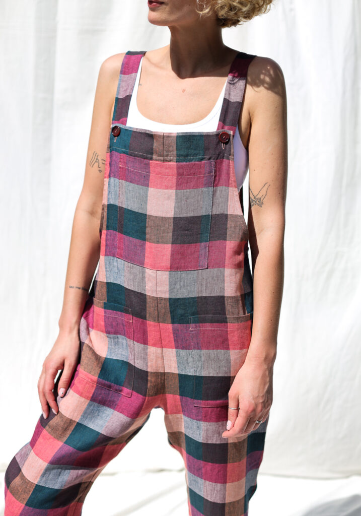 Linen dungaree in multicolored checks - Image 4