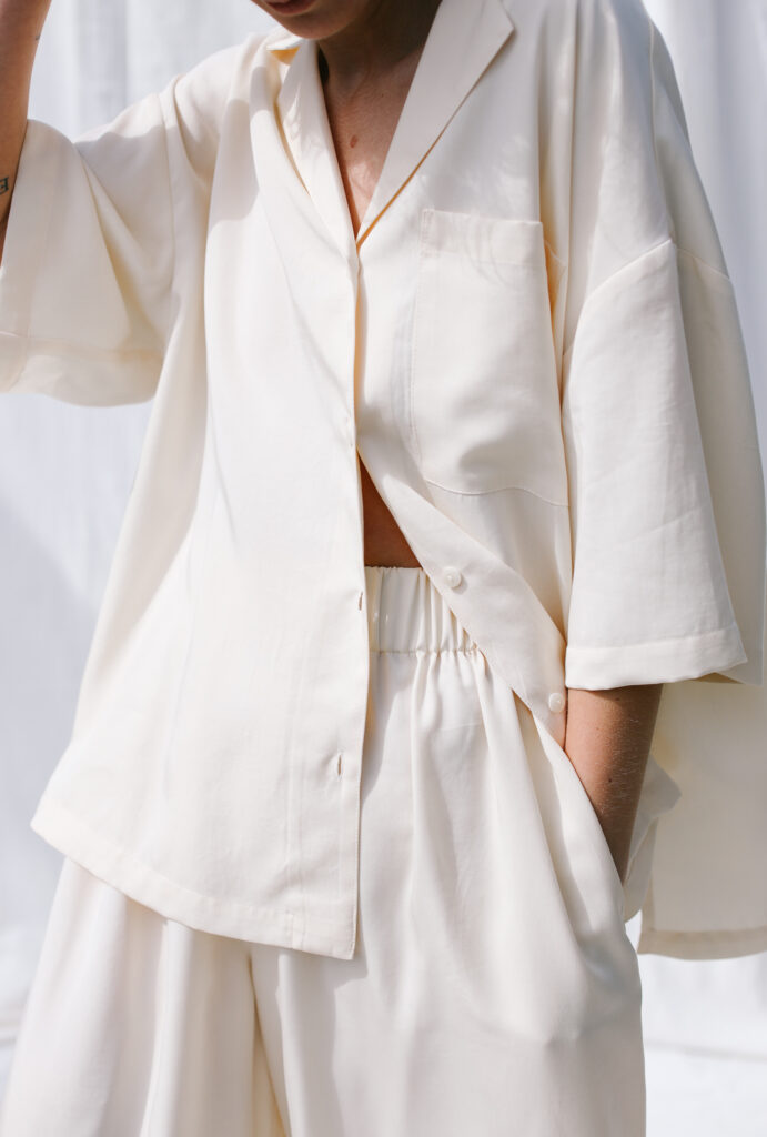 Oversize tencel shirt LYKKE - Image 2