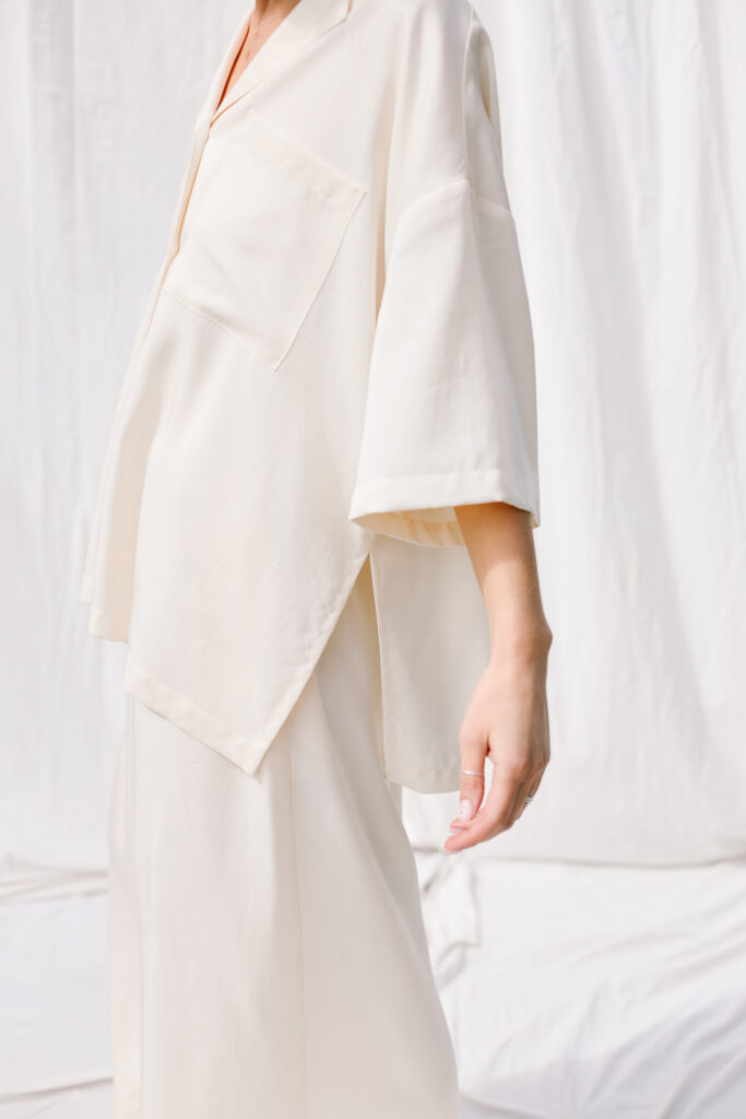 Oversize tencel shirt LYKKE - Image 4
