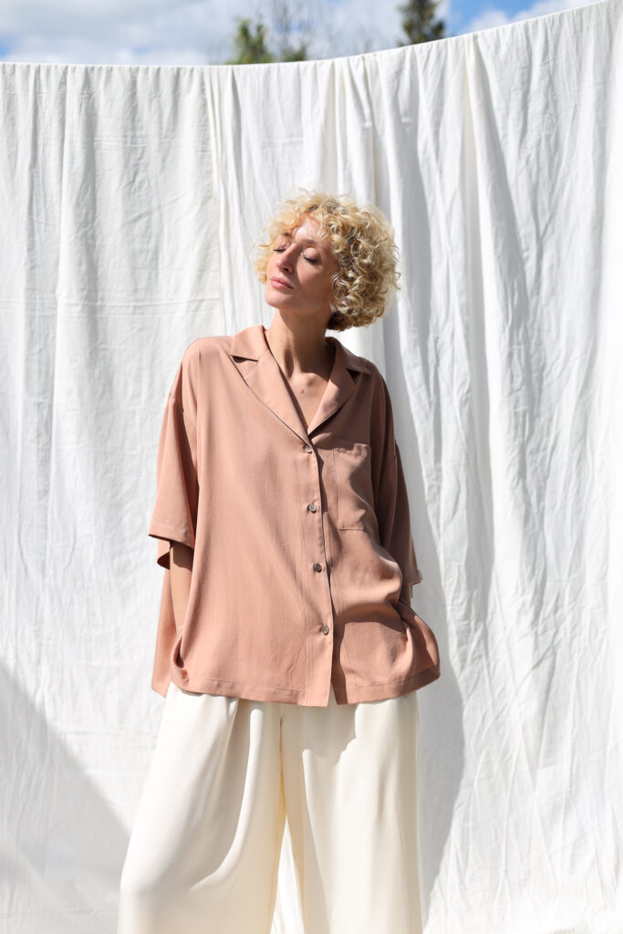 Oversize shirt with revere collar LYKKE - Image 1