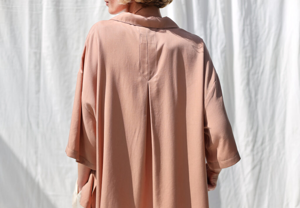 Oversize shirt with revere collar LYKKE - Image 4